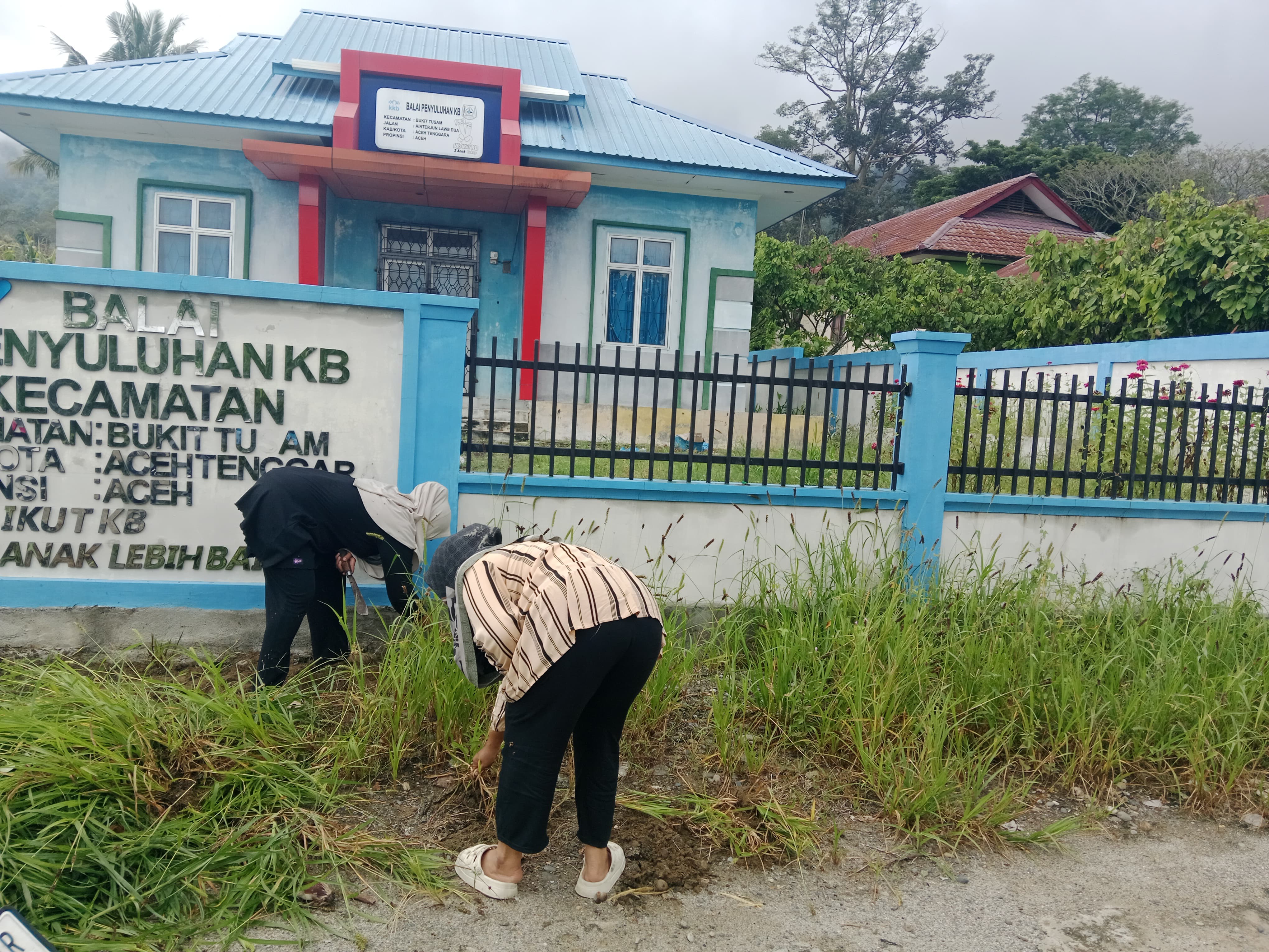 Jumat Bersih" DPPKB Agara, Bukti Nyata Semangat Kemerdekaan