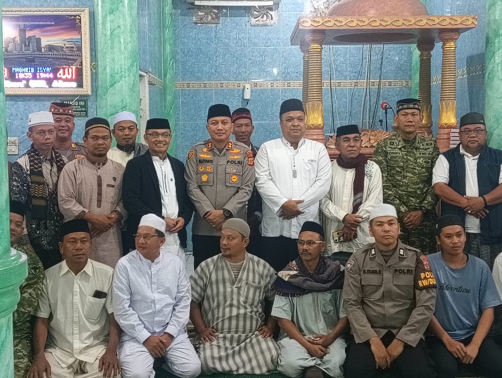Mayor Inf Ronny Mahendra Bersama Forkopimda Sapa Warga Biak Muli Ba’da Subuh
