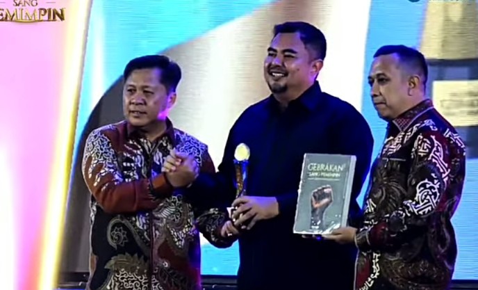 Dinobatkan Pemimpin Gerakan Anak Yatim, Denny Febrian Roza: Ini Motivasi Untuk Terus Bergerak